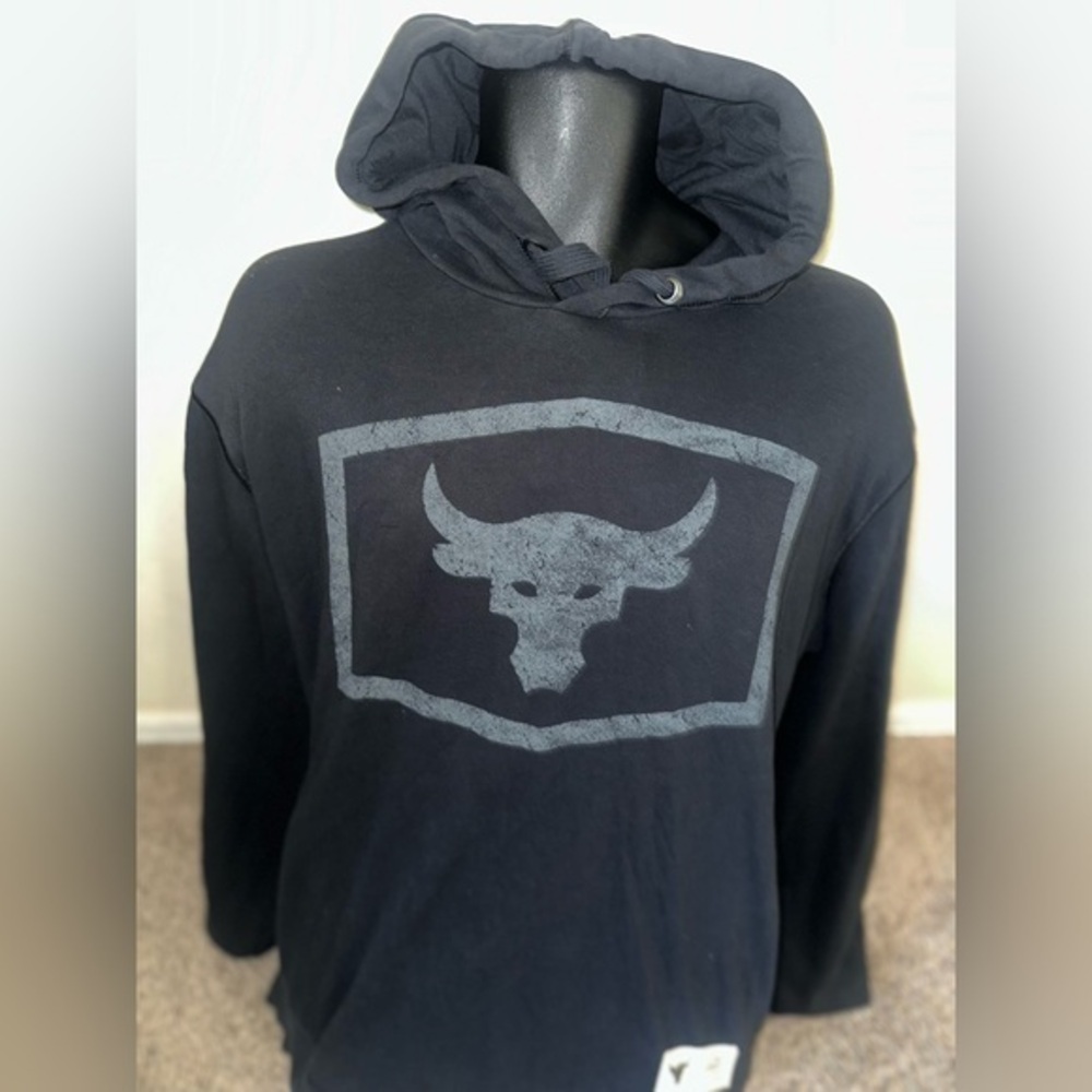 Men’s used pre owned Project Rock Under armour hoodie black terry logo size XL